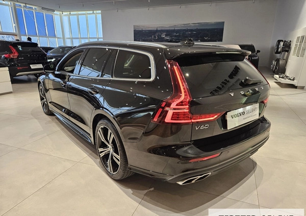 Volvo V60 cena 164900 przebieg: 58146, rok produkcji 2019 z Police małe 667